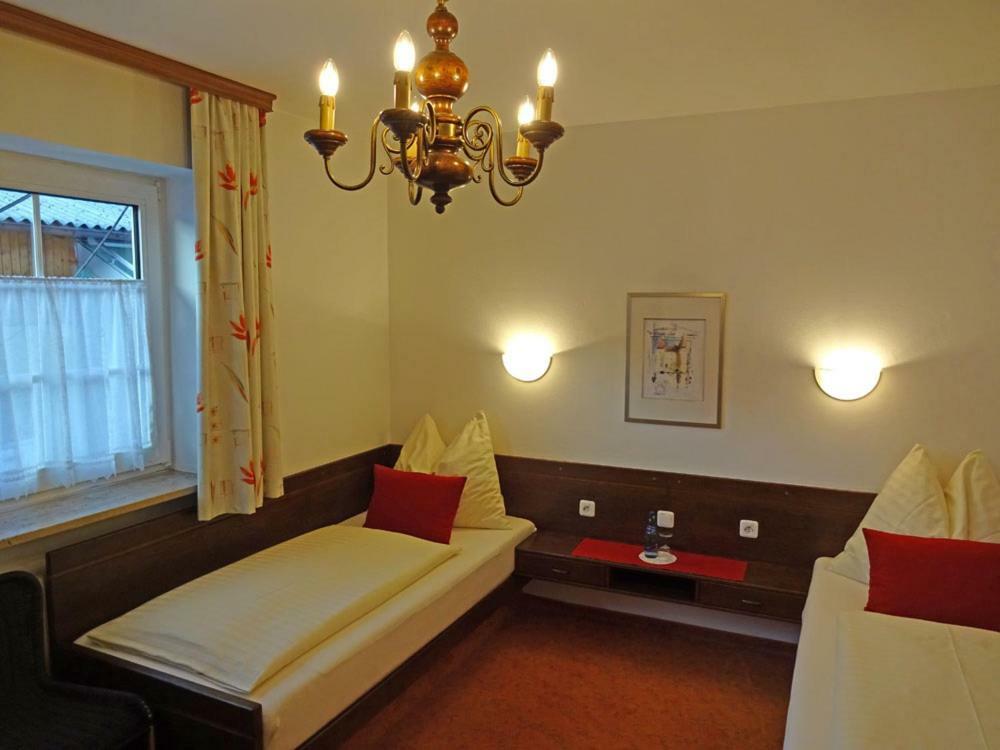 Hotel Schlair Кремсмюнстер Екстер'єр фото